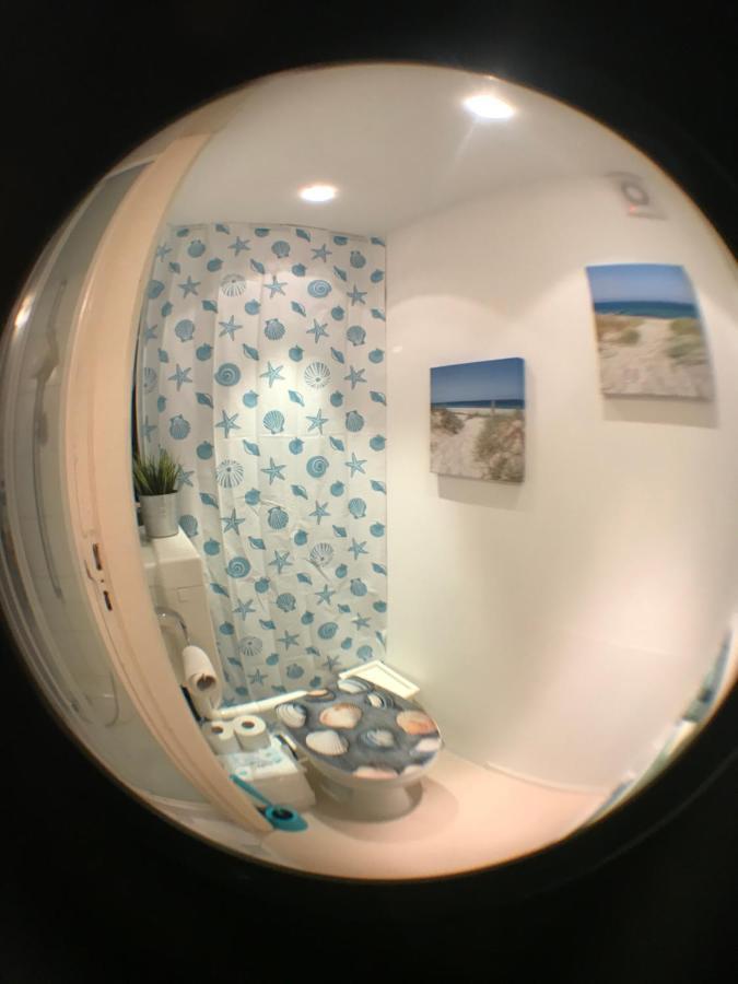 Nias Guesthouse Reinbek Eksteriør billede