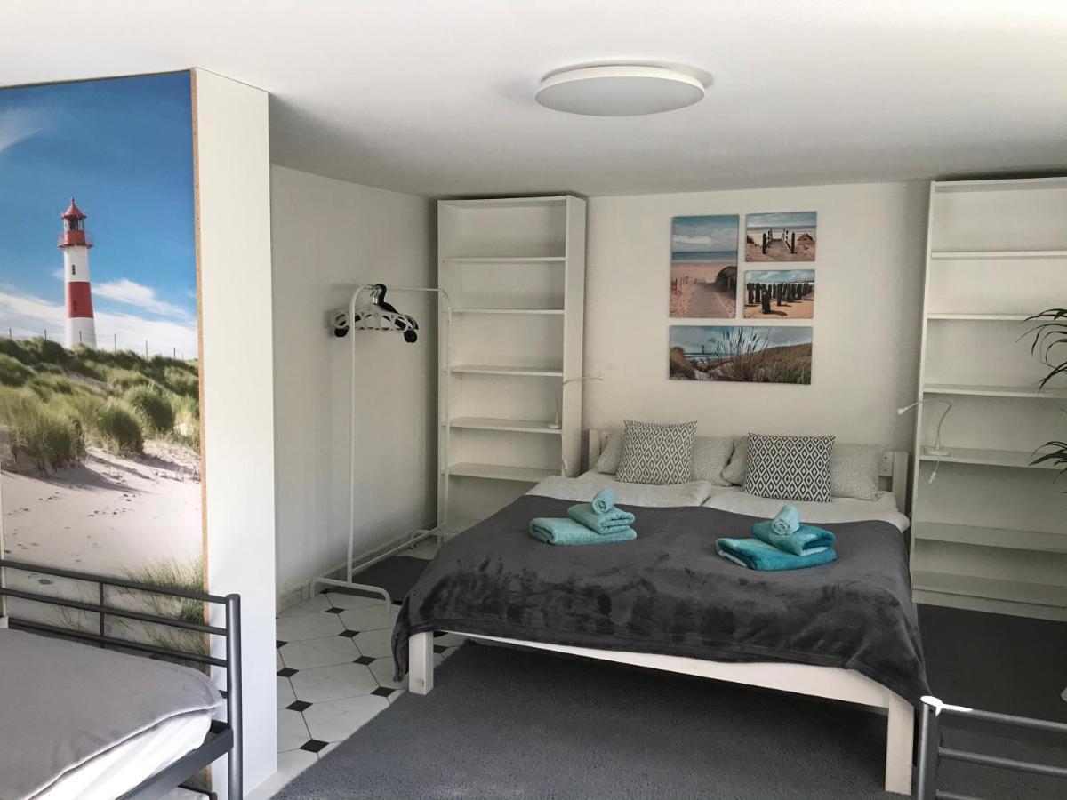 Nias Guesthouse Reinbek Eksteriør billede
