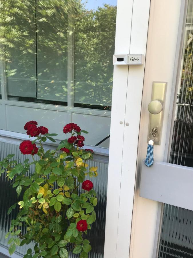 Nias Guesthouse Reinbek Eksteriør billede